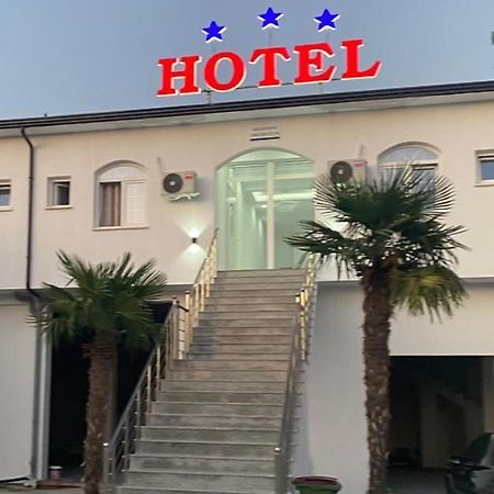 Hotel A & V Dodani Deja's Ford Εξωτερικό φωτογραφία